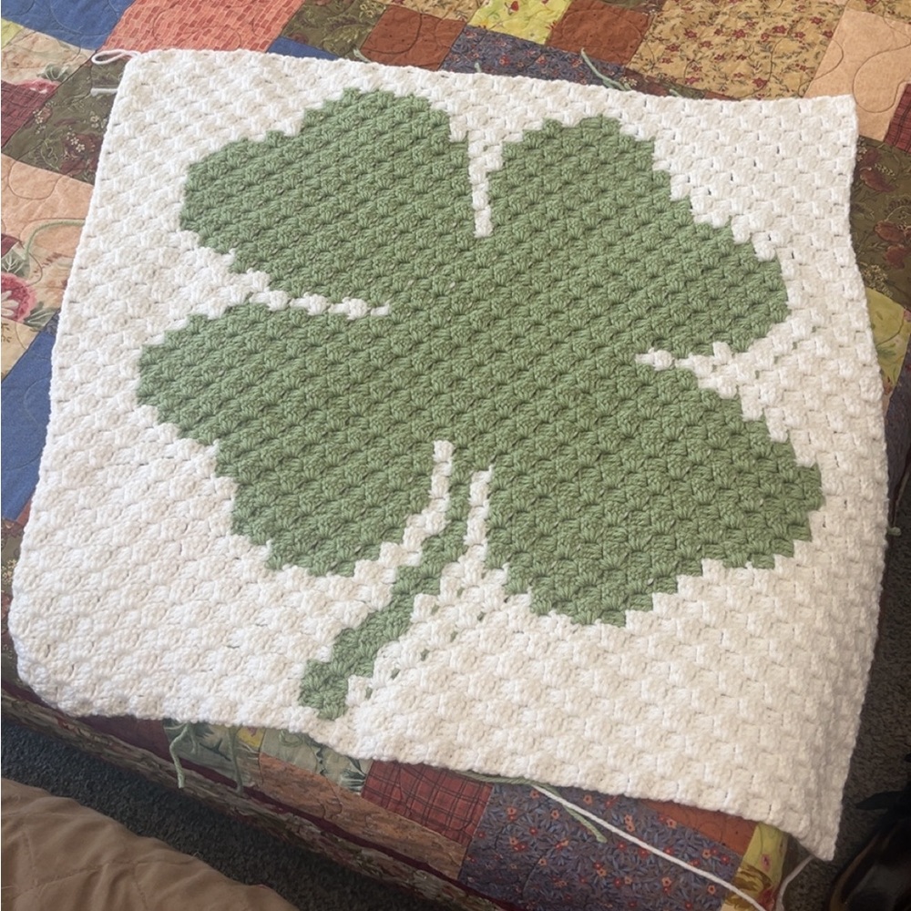 Green Clover Crochet Blanket